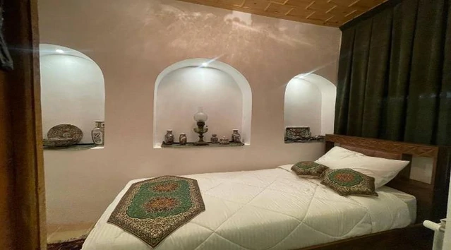 اتاق دو تخته دبل اقامتگاه سنتی نبوی قزوین